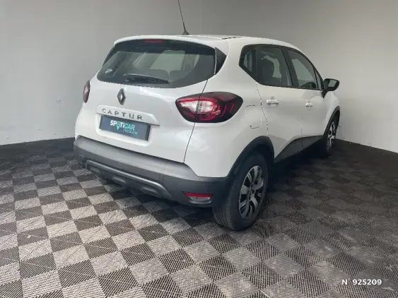 RENAULT CAPTUR - voiture d'occasion - Photo 4