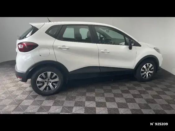 RENAULT CAPTUR - voiture d'occasion - Photo 5