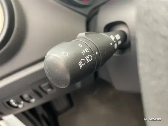 RENAULT CAPTUR - voiture d'occasion - Photo 26
