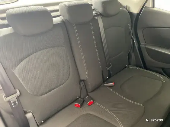 RENAULT CAPTUR - voiture d'occasion - Photo 11