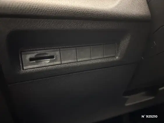 PEUGEOT 308 III - voiture d'occasion - Photo 14