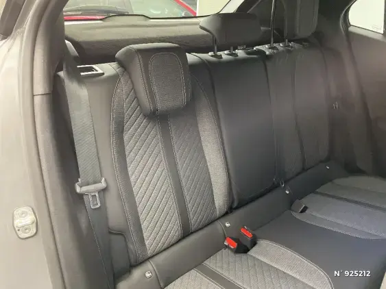 PEUGEOT 2008 II - voiture d'occasion - Photo 11