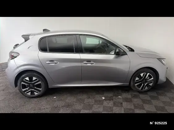 PEUGEOT 208 II - voiture d'occasion - Photo 5