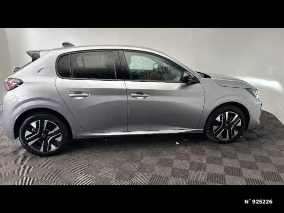 PEUGEOT 208 II - voiture d'occasion - Photo 5