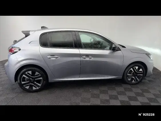 PEUGEOT 208 II - voiture d'occasion - Photo 5