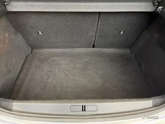 PEUGEOT 208 II - voiture d'occasion - Photo 7
