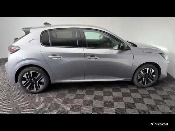 PEUGEOT 208 II - voiture d'occasion - Photo 5