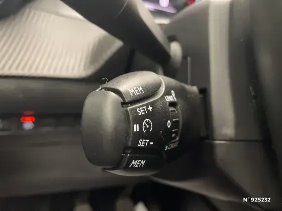 PEUGEOT 208 II - voiture d'occasion - Photo 27