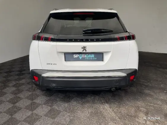 PEUGEOT 2008 II - voiture d'occasion - Photo 6