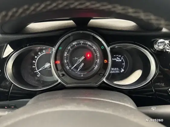 DS DS 3 CROSSBACK I - voiture d'occasion - Photo 12