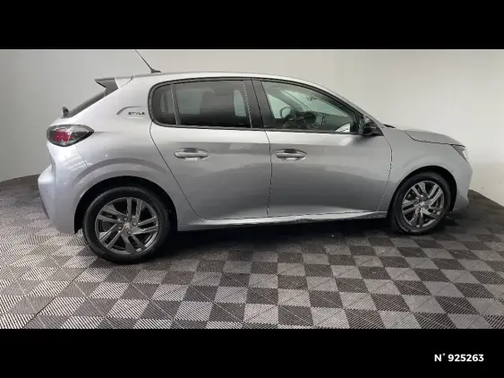 PEUGEOT 208 II - voiture d'occasion - Photo 5