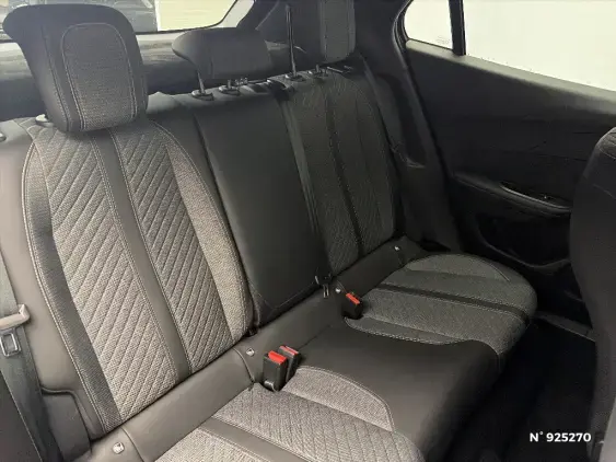 PEUGEOT 2008 II - voiture d'occasion - Photo 11