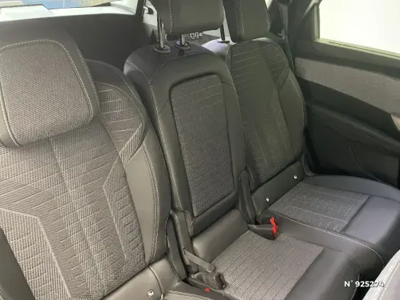PEUGEOT 5008 III - voiture d'occasion - Photo 11