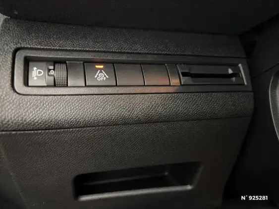 PEUGEOT 3008 II - voiture d'occasion - Photo 15