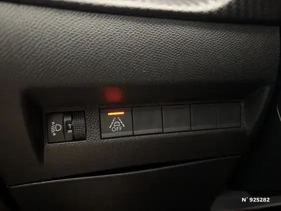 PEUGEOT 208 ELECTRIQUE II - voiture d'occasion - Photo 15