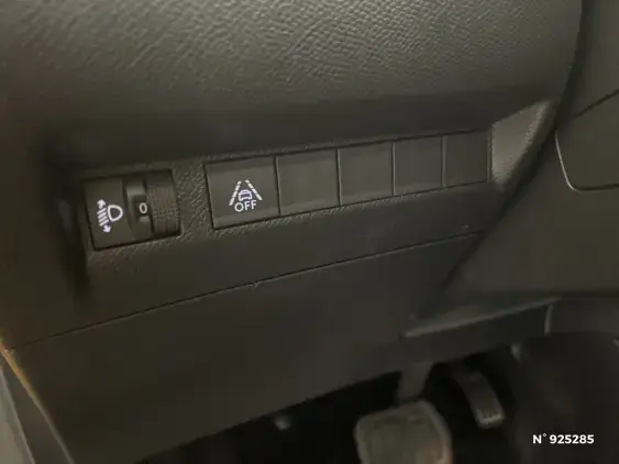 PEUGEOT 208 ELECTRIQUE II - voiture d'occasion - Photo 15