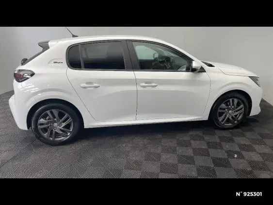 PEUGEOT 208 II - voiture d'occasion - Photo 5