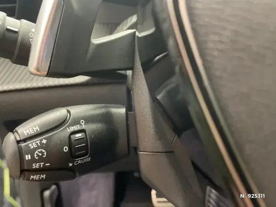 PEUGEOT 208 II - voiture d'occasion - Photo 25