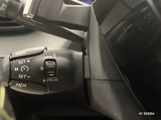 PEUGEOT 208 II - voiture d'occasion - Photo 26