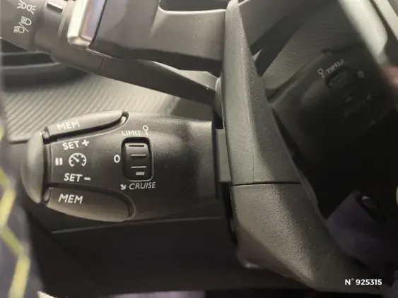 PEUGEOT 208 II - voiture d'occasion - Photo 24