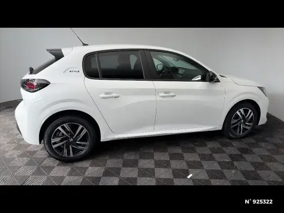 PEUGEOT 208 II - voiture d'occasion - Photo 5