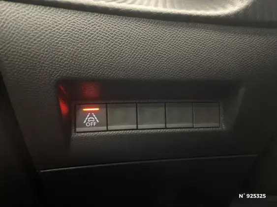 PEUGEOT 208 II - voiture d'occasion - Photo 28