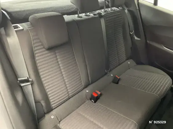 PEUGEOT 2008 II - voiture d'occasion - Photo 11