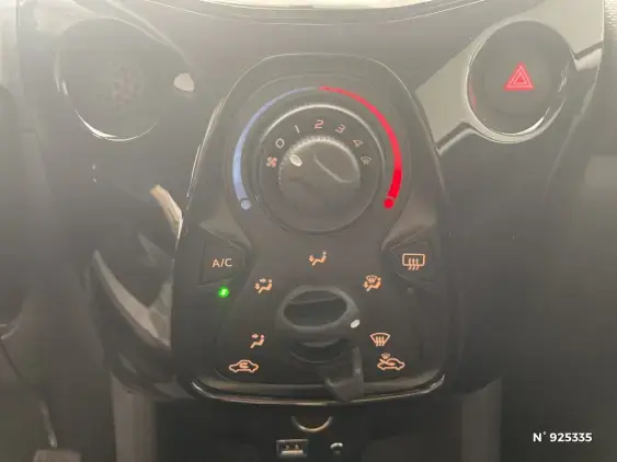 PEUGEOT 108 - voiture d'occasion - Photo 27