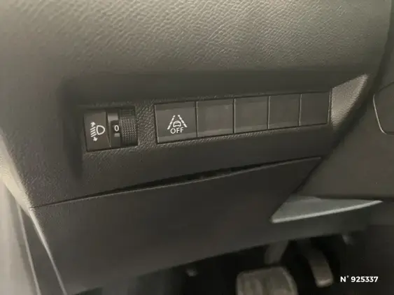 PEUGEOT 208 ELECTRIQUE II - voiture d'occasion - Photo 15