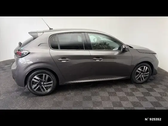 PEUGEOT 208 II - voiture d'occasion - Photo 5