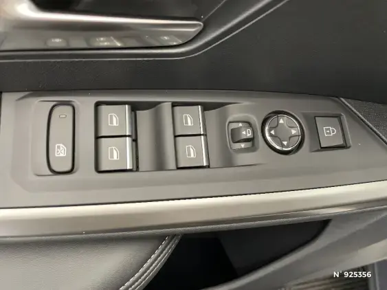 PEUGEOT 5008 III - voiture d'occasion - Photo 29