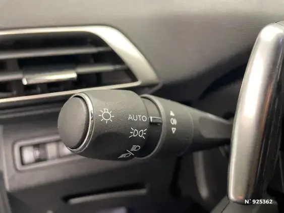 PEUGEOT 3008 II - voiture d'occasion - Photo 27