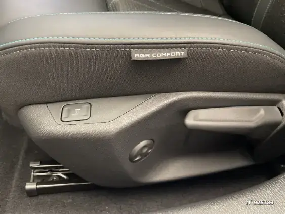 PEUGEOT 308 III - voiture d'occasion - Photo 28