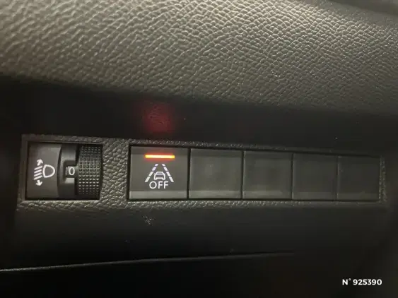 PEUGEOT 208 II - voiture d'occasion - Photo 15