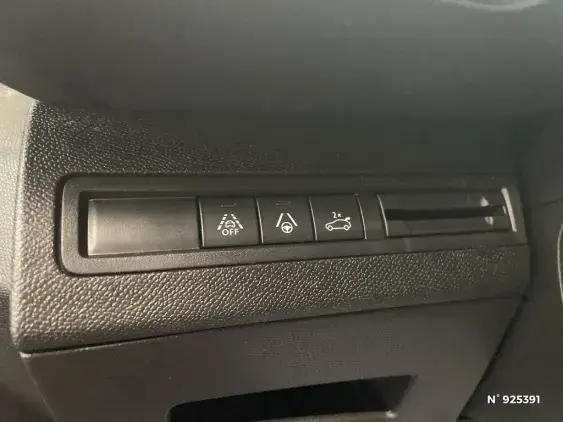 PEUGEOT 3008 II - voiture d'occasion - Photo 28