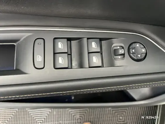 PEUGEOT 5008 II - voiture d'occasion - Photo 27