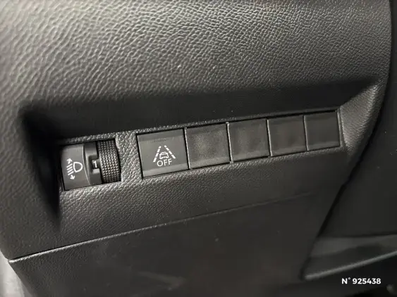 PEUGEOT 208 II - voiture d'occasion - Photo 14
