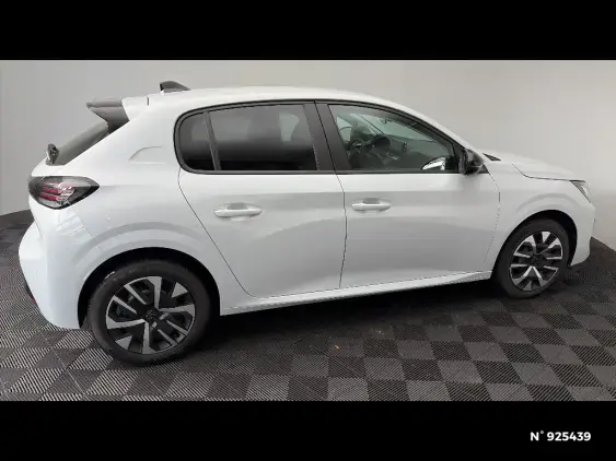PEUGEOT 208 II - voiture d'occasion - Photo 5