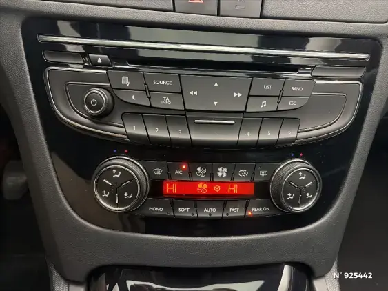 PEUGEOT 508 - voiture d'occasion - Photo 32