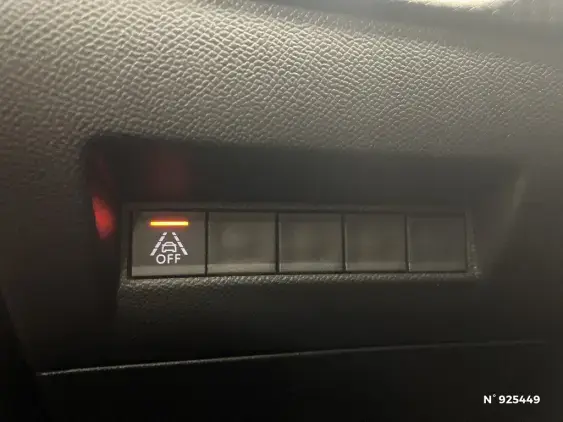 PEUGEOT 208 II - voiture d'occasion - Photo 15