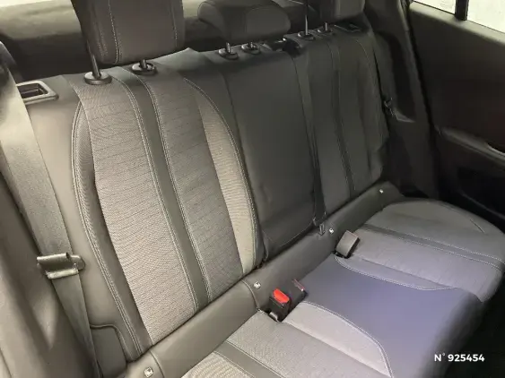 PEUGEOT 2008 II - voiture d'occasion - Photo 11
