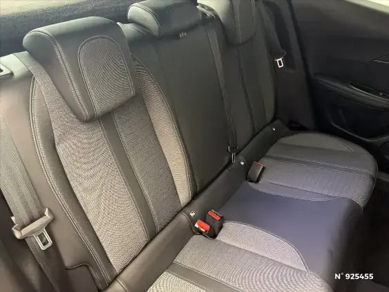 PEUGEOT 2008 II - voiture d'occasion - Photo 11