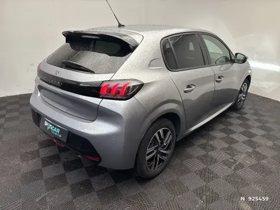 PEUGEOT 208 II - voiture d'occasion - Photo 4