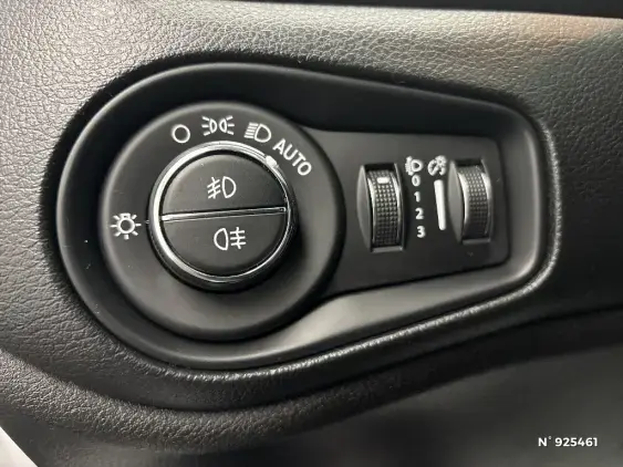 JEEP RENEGADE - voiture d'occasion - Photo 14