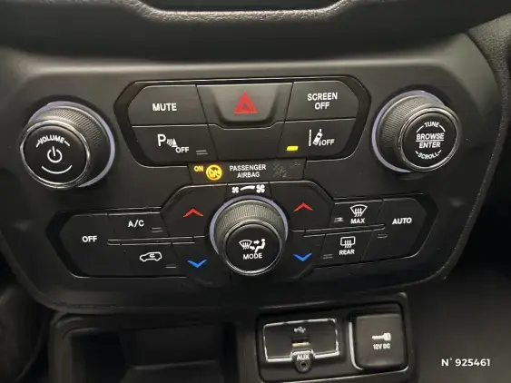 JEEP RENEGADE - voiture d'occasion - Photo 27
