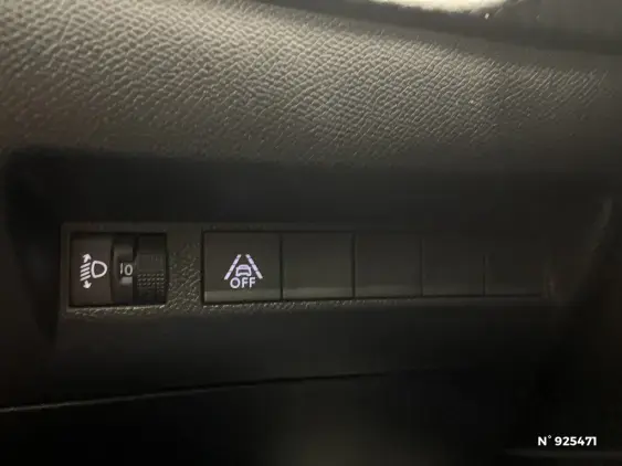 PEUGEOT 208 II - voiture d'occasion - Photo 15