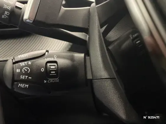 PEUGEOT 208 II - voiture d'occasion - Photo 27