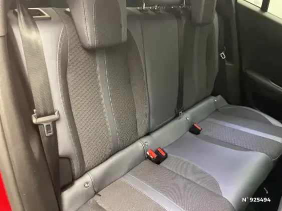 PEUGEOT 2008 II - voiture d'occasion - Photo 11