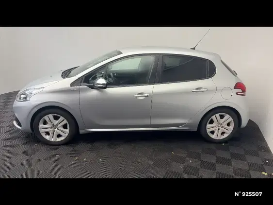 PEUGEOT 208 - voiture d'occasion - Photo 2