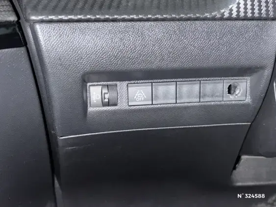 PEUGEOT 208 ELECTRIQUE II - voiture d'occasion - Photo 14